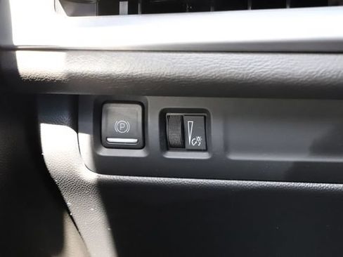 Used 2025 Cadillac XT4 Premium Luxury AWD/4WD image 37