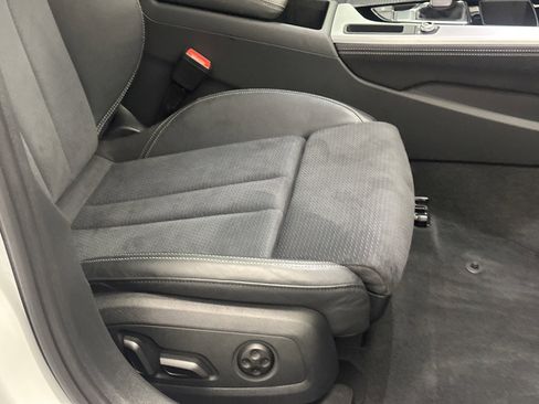 Used 2022 Audi A4 2.0T Premium Plus image 10