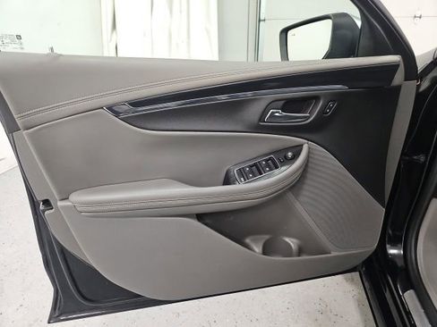 Used 2017 Chevrolet Impala Premier image 12