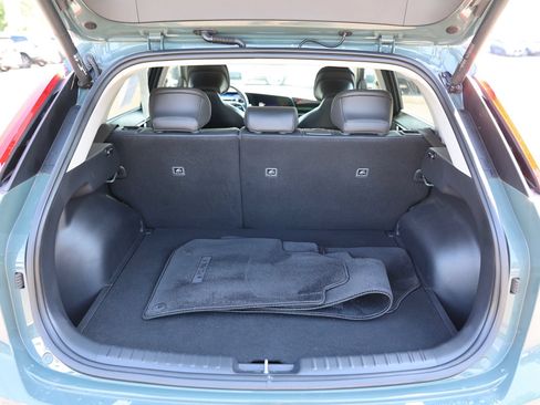 Used 2024 Kia Niro Wave w/ Wave Preserve Package FWD image 12