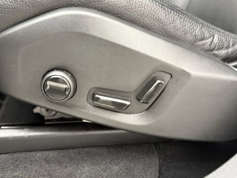 Certified 2023 Volvo XC90 B6 Plus image 26