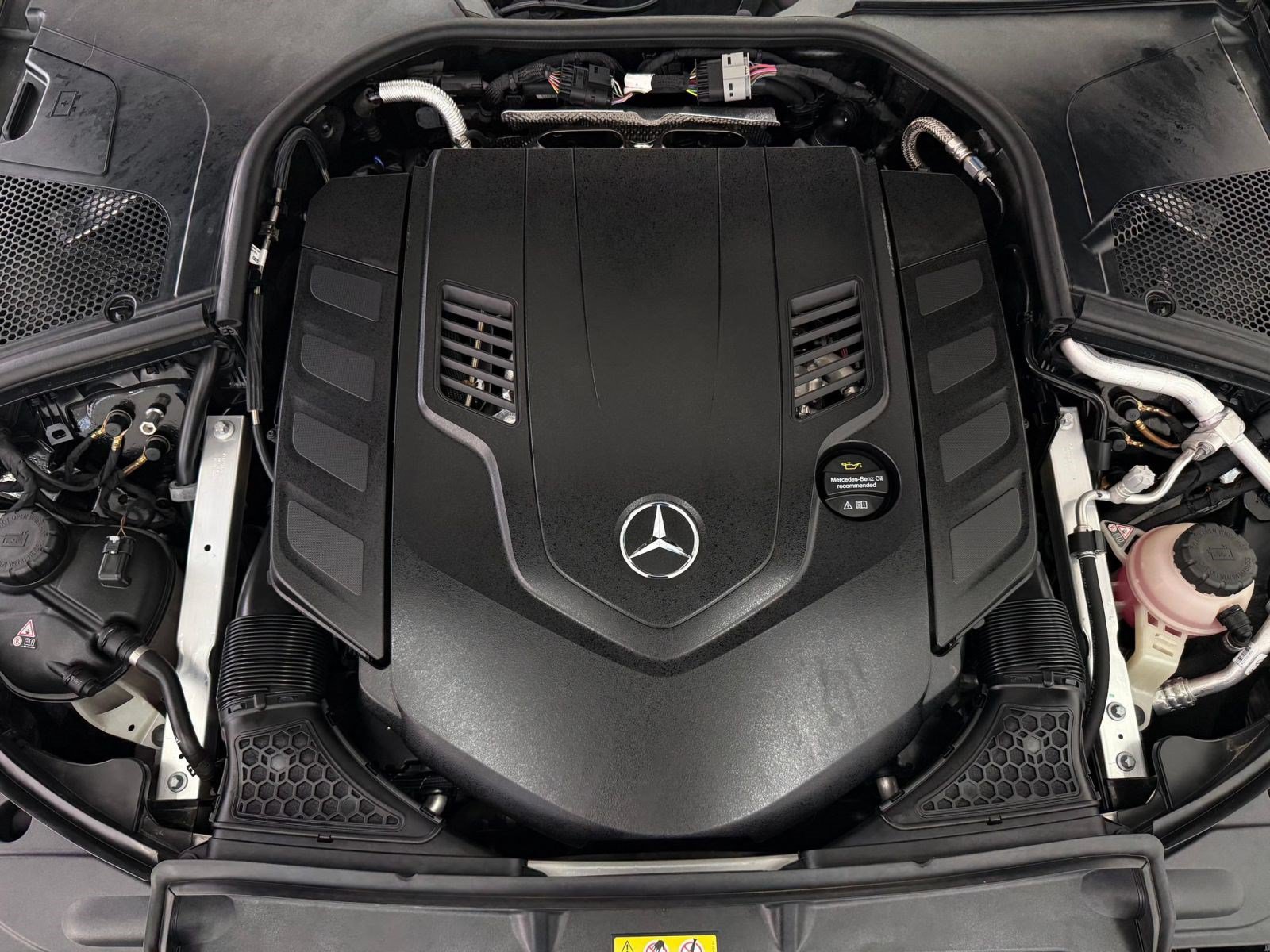 Used 2025 Mercedes-Benz S 580 4MATIC Sedan image 32