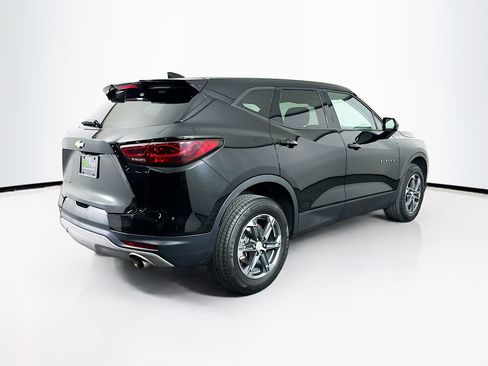 Used 2025 Chevrolet Blazer LT image 9