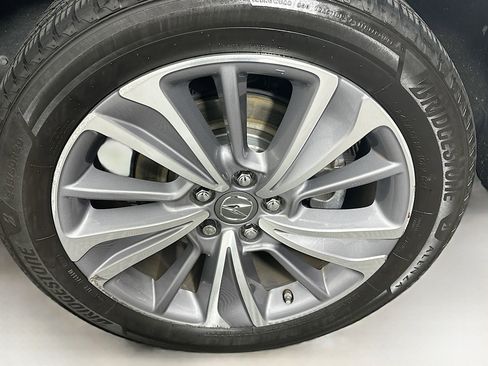 Used 2018 Acura MDX SH-AWD w/ Technology Package image 11