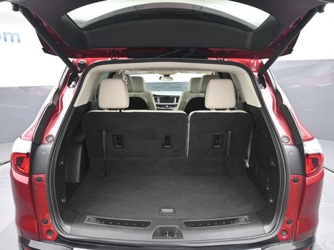 Used 2023 Buick Enclave Essence w/ Experience Buick Package AWD/4WD image 11