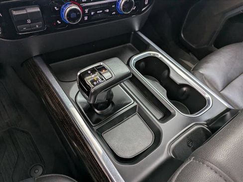 Used 2022 GMC Sierra 1500 Elevation w/ Elevation Premium Package image 12