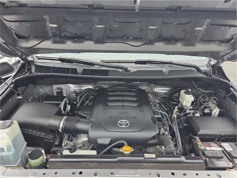 Used 2015 Toyota Tundra SR image 29
