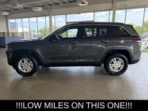 Used 2023 Jeep Grand Cherokee Laredo w/ Trailer Tow Prep Group (B) AWD/4WD image 7