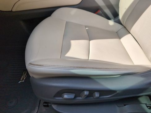 Used 2021 Cadillac XT6 Premium Luxury FWD image 10