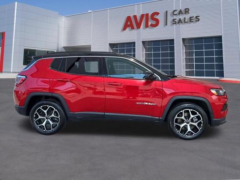 Used 2025 Jeep Compass Limited AWD/4WD image 5