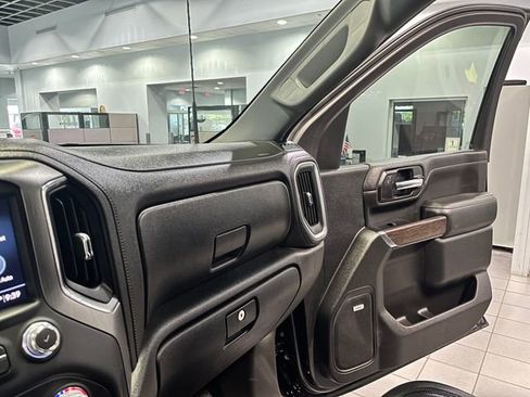 Used 2020 GMC Sierra 3500 Denali w/ Denali Ultimate Package AWD/4WD image 23