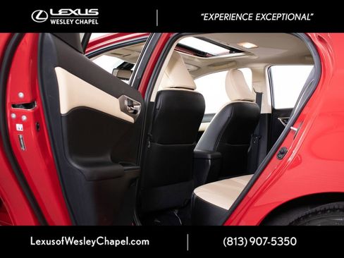 Used 2015 Lexus CT 200h w/ Navigation Package FWD image 22