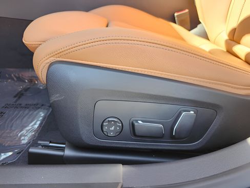 New 2026 BMW 330i Sedan w/ Convenience Package RWD image 35