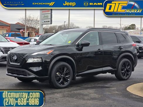 Used 2023 Nissan Rogue SV w/ SV Premium B Package image 2