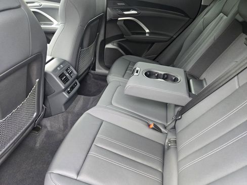 Used 2025 Audi Q5 Prestige AWD/4WD image 40