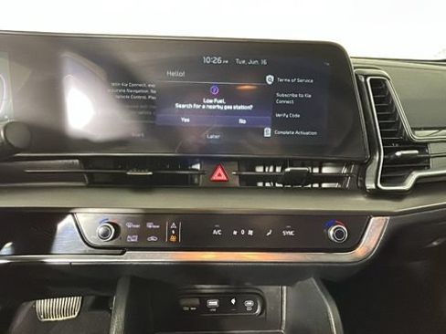 Used 2025 Kia Sportage EX AWD/4WD image 23