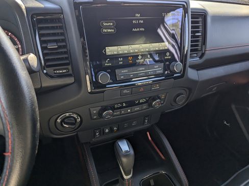 Used 2024 Nissan Frontier PRO-4X w/ Pro Convenience Package image 11