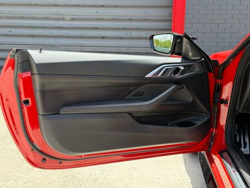 Used 2021 BMW M4 Competition w/ M Carbon Exterior Package RWD image 22