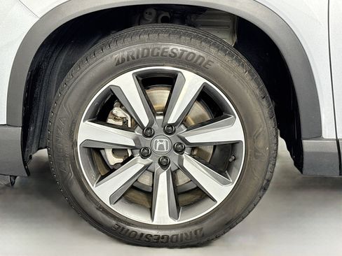 Certified 2024 Honda Pilot Elite image 34