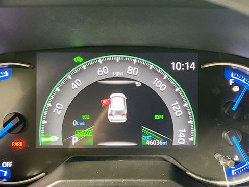 Used 2024 Toyota RAV4 LE image 23