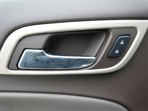 Used 2015 GMC Yukon Denali w/ Open Road Package image 14