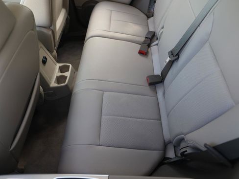 Used 2009 Jeep Liberty Limited w/ Premium Group AWD/4WD image 10