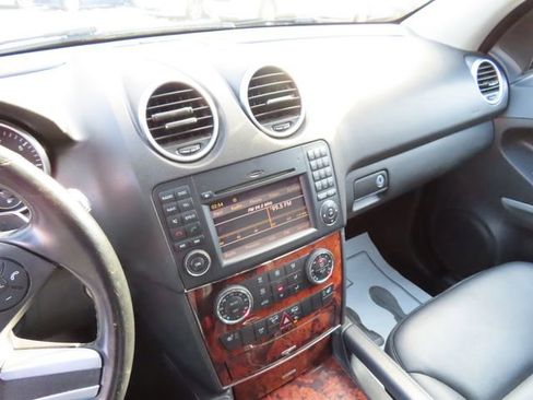 Used 2011 Mercedes-Benz ML 350 4MATIC image 26