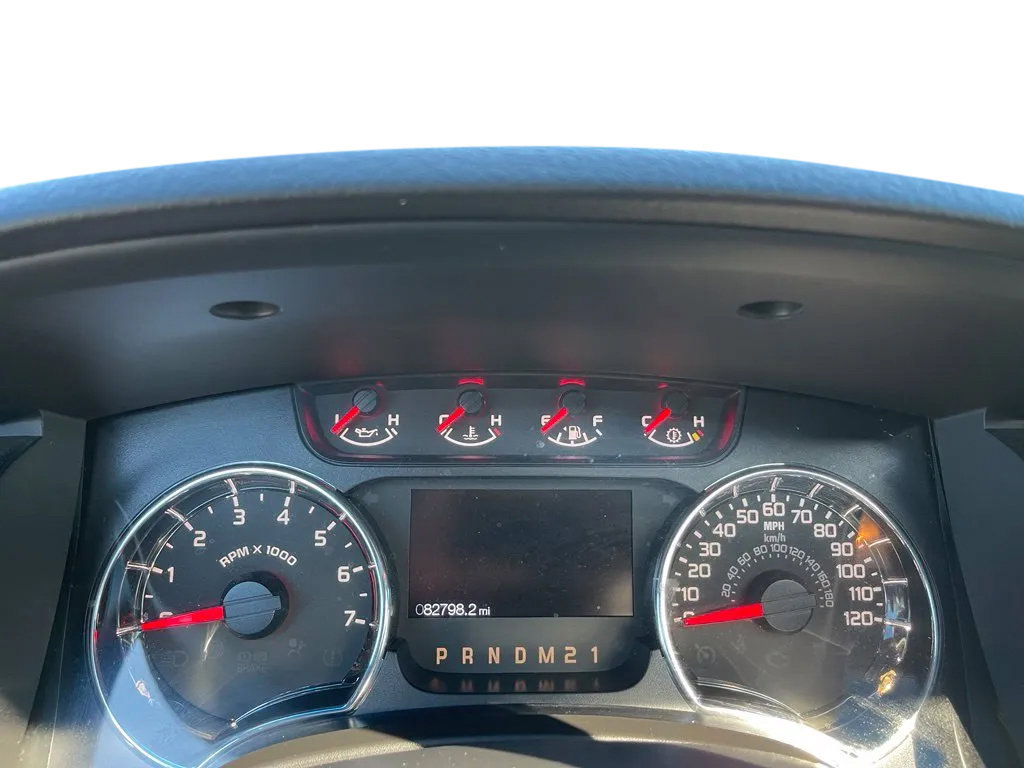 Used 2014 Ford F150 FX4 w/ Equipment Group 402A Luxury AWD/4WD image 24