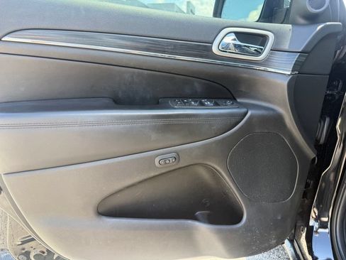 Used 2022 Jeep Grand Cherokee Limited RWD image 5
