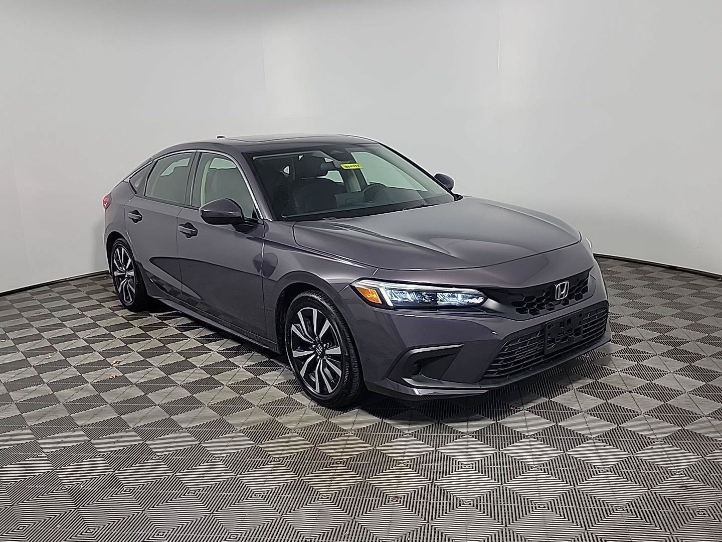 Certified 2024 Honda Civic EX-L image 1