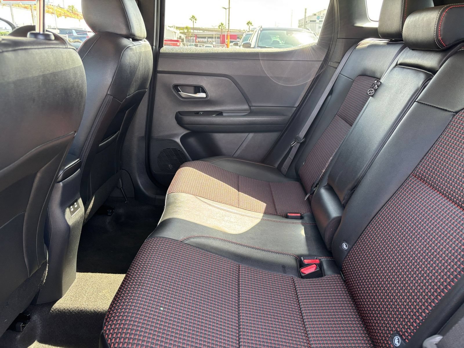 Used 2026 Nissan Kicks SR FWD image 24