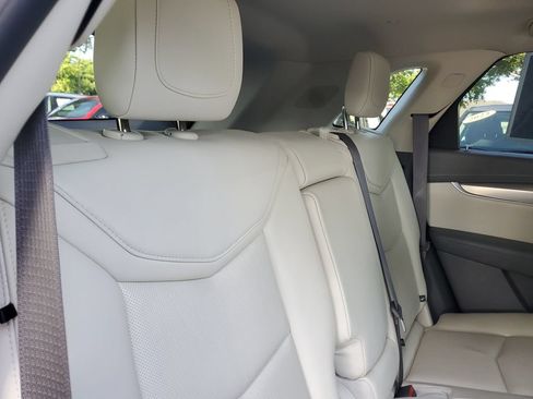 Certified 2018 Cadillac XT5 Luxury w/ Driver Awareness Package FWD image 25