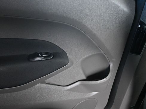 Used 2019 Ford Transit Connect XL image 41