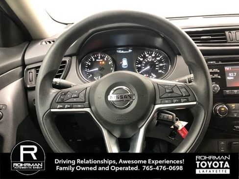 Used 2017 Nissan Rogue S FWD image 16