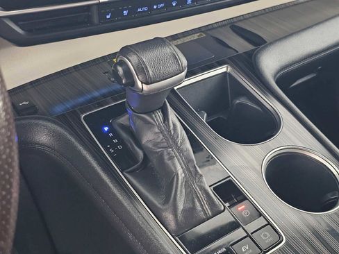 Used 2022 Toyota Sienna Platinum image 30