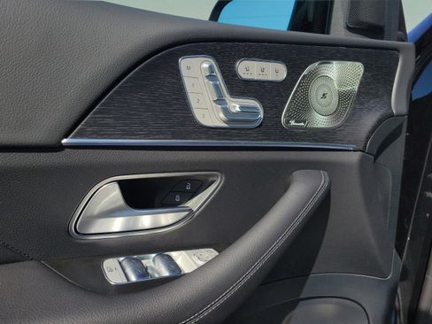New 2026 Mercedes-Benz GLS 450 4MATIC image 17