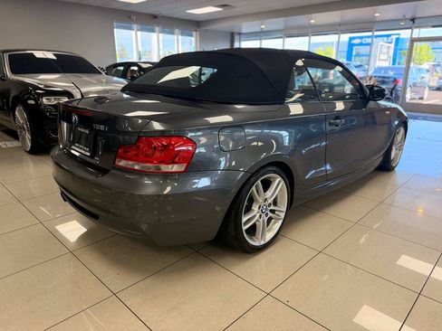 Used 2013 BMW 135i Convertible RWD image 2