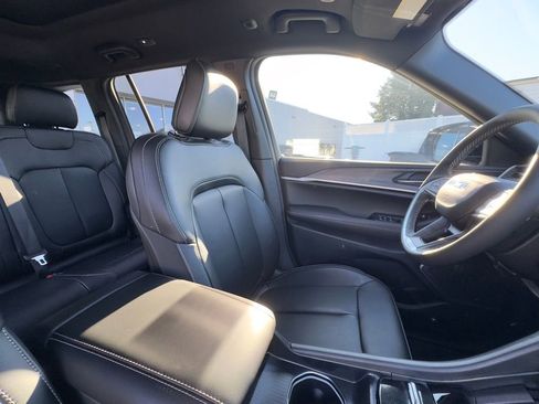 New 2026 Jeep Grand Cherokee Limited image 21