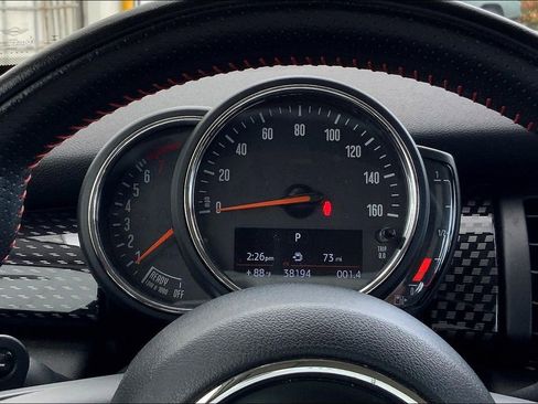 Used 2019 MINI Cooper S image 16