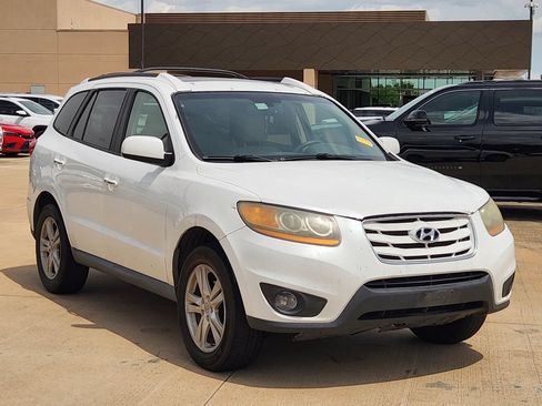 Used 2011 Hyundai Santa Fe Limited w/ Navigation Pkg 4 FWD image 3