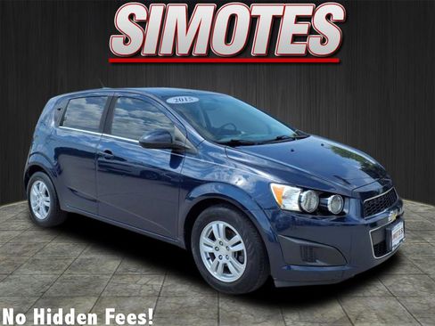 Used 2015 Chevrolet Sonic LT image 1
