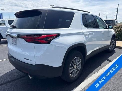 Used 2023 Chevrolet Traverse LT w/ Rear Camera Mirror Package AWD/4WD image 5