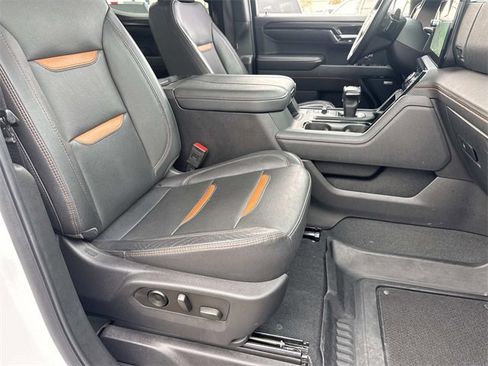 Used 2023 GMC Sierra 1500 AT4 w/ AT4 Premium Package image 11