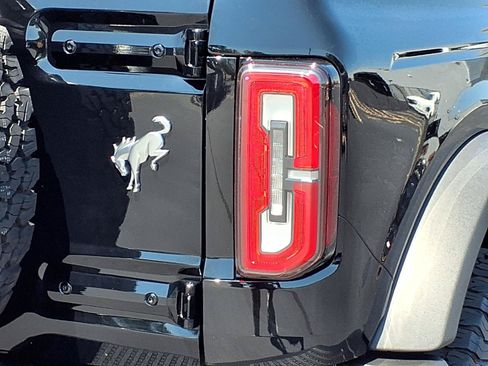 Used 2024 Ford Bronco Badlands AWD/4WD image 25
