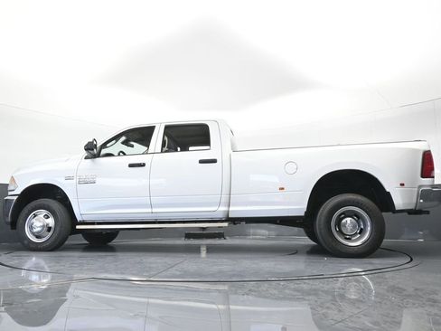 Used 2018 RAM 3500 Tradesman w/ Chrome Appearance Group image 51
