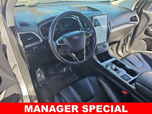 Used 2022 Ford Edge Titanium AWD/4WD image 16