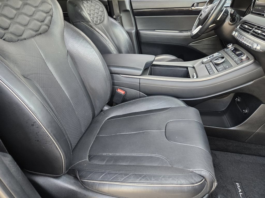 Used 2022 Hyundai Palisade Limited w/ Cargo Package FWD image 11