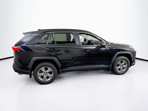 Used 2024 Toyota RAV4 XLE w/ Convenience Package image 4