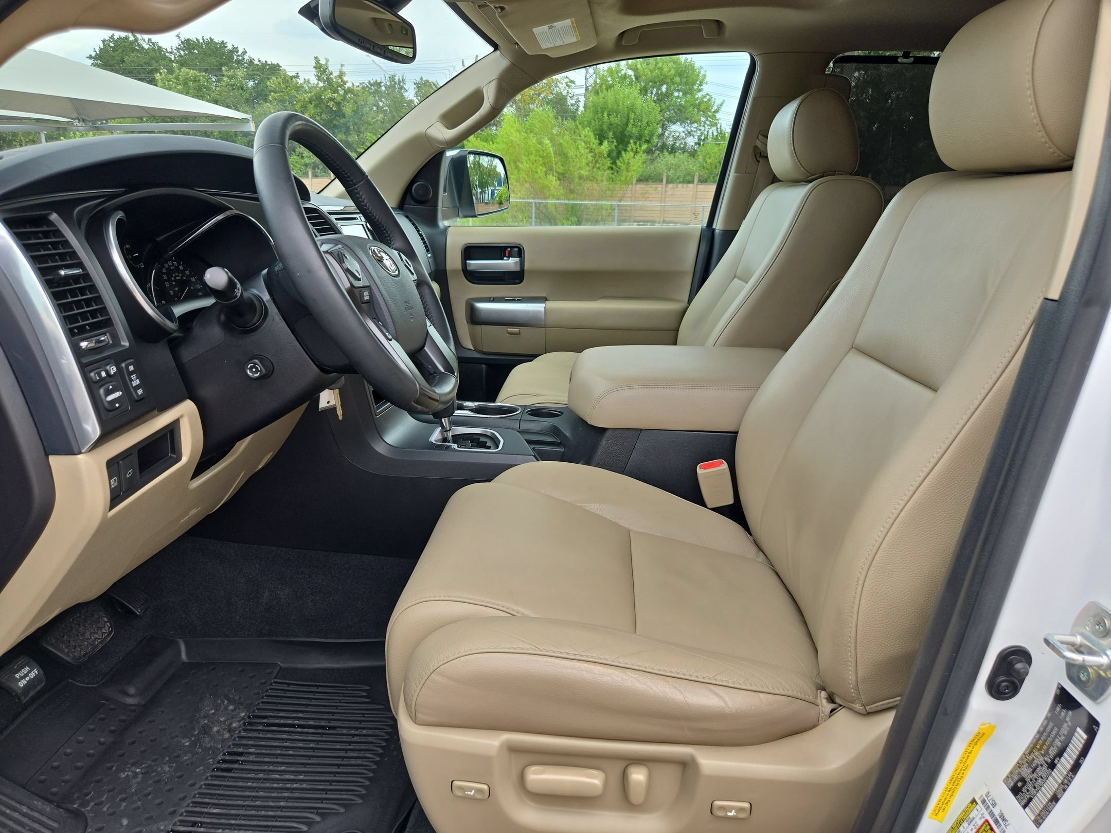 Used 2019 Toyota Sequoia Limited w/ Safety & Convenience Package RWD image 9