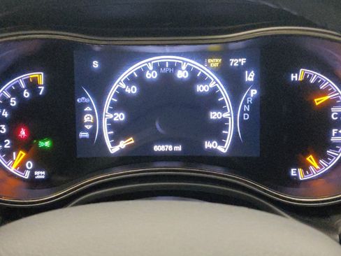 Used 2020 Jeep Grand Cherokee High Altitude AWD/4WD image 23